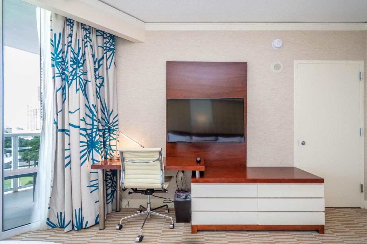 Trump Intl 2 Bedroom Apartment 1600 Sqf Ocean And Bay View サニーアイルズビーチ エクステリア 写真