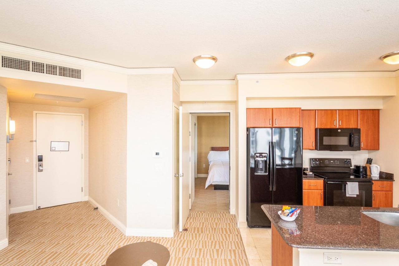 Trump Intl 2 Bedroom Apartment 1600 Sqf Ocean And Bay View サニーアイルズビーチ エクステリア 写真