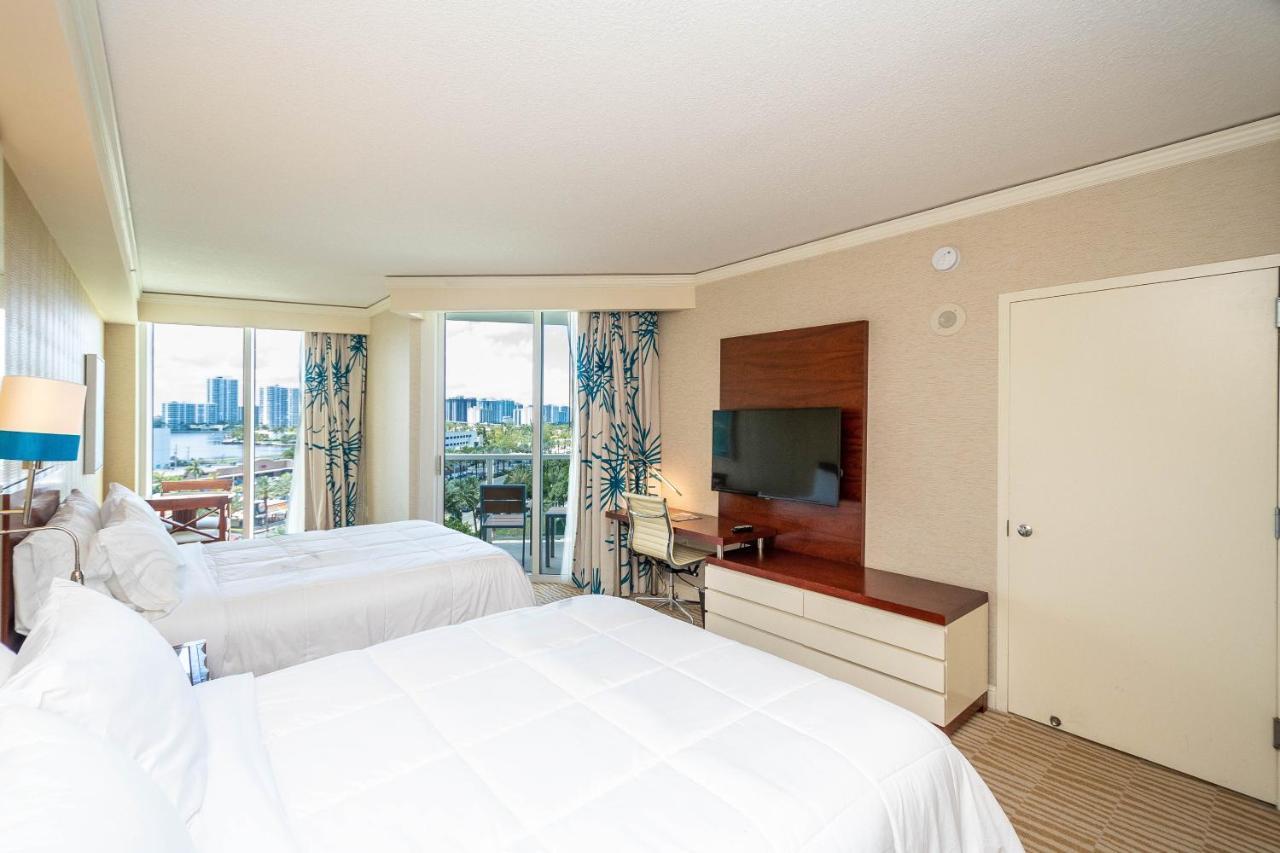 Trump Intl 2 Bedroom Apartment 1600 Sqf Ocean And Bay View サニーアイルズビーチ エクステリア 写真