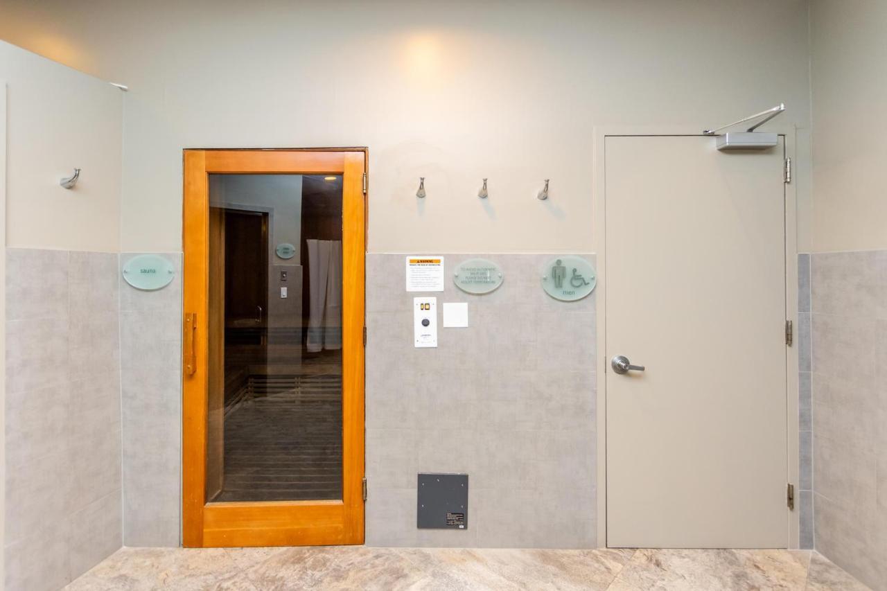 Trump Intl 2 Bedroom Apartment 1600 Sqf Ocean And Bay View サニーアイルズビーチ エクステリア 写真